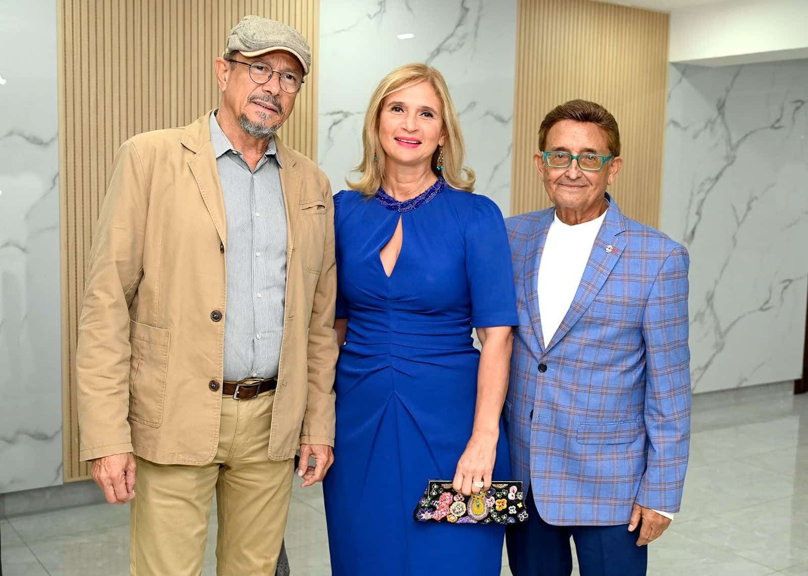 José Antonio Rodríguez, Mónica Despradel de Rodríguez y Cristian Martínez Villanueva.