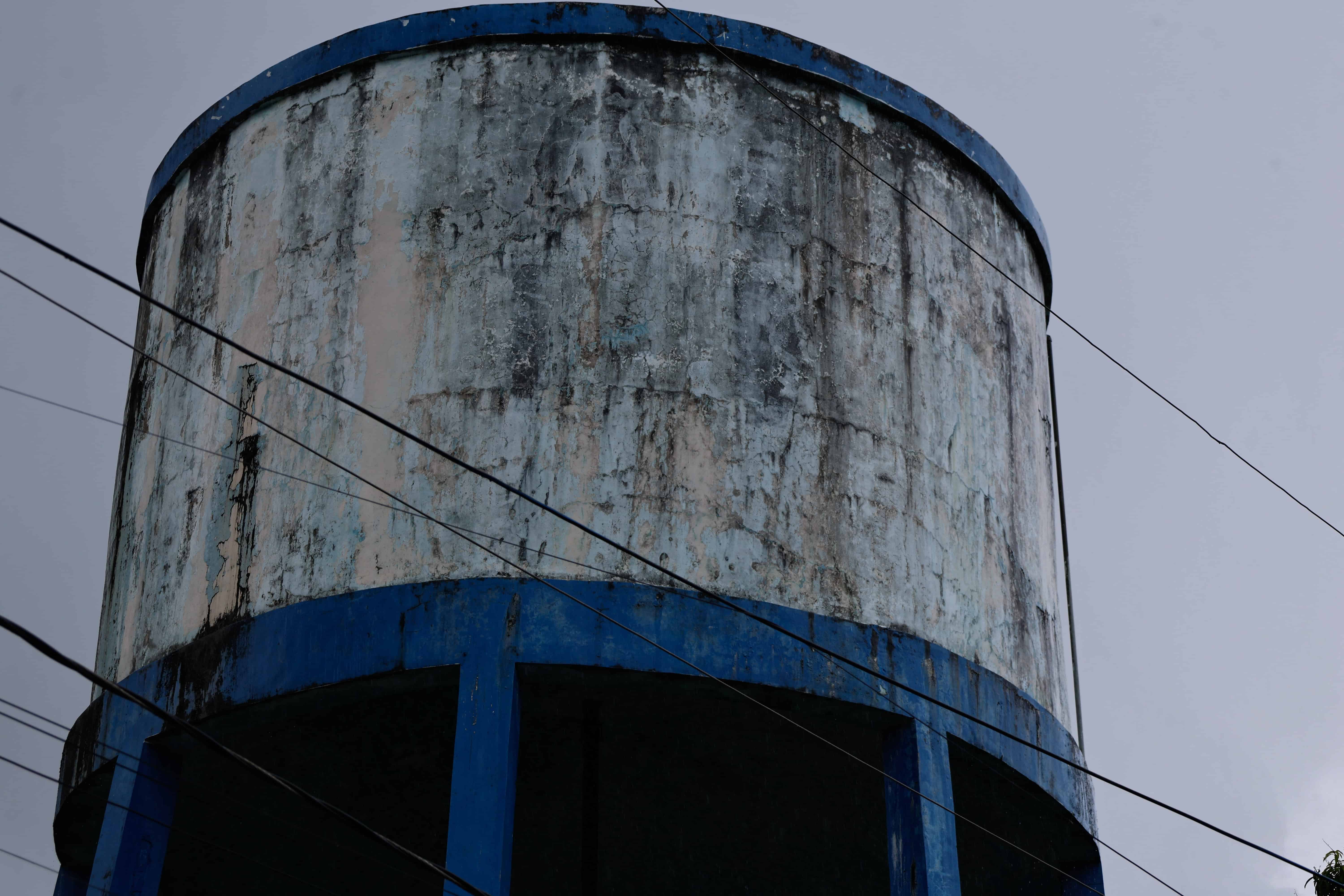 Tanque en Villa Mella. 