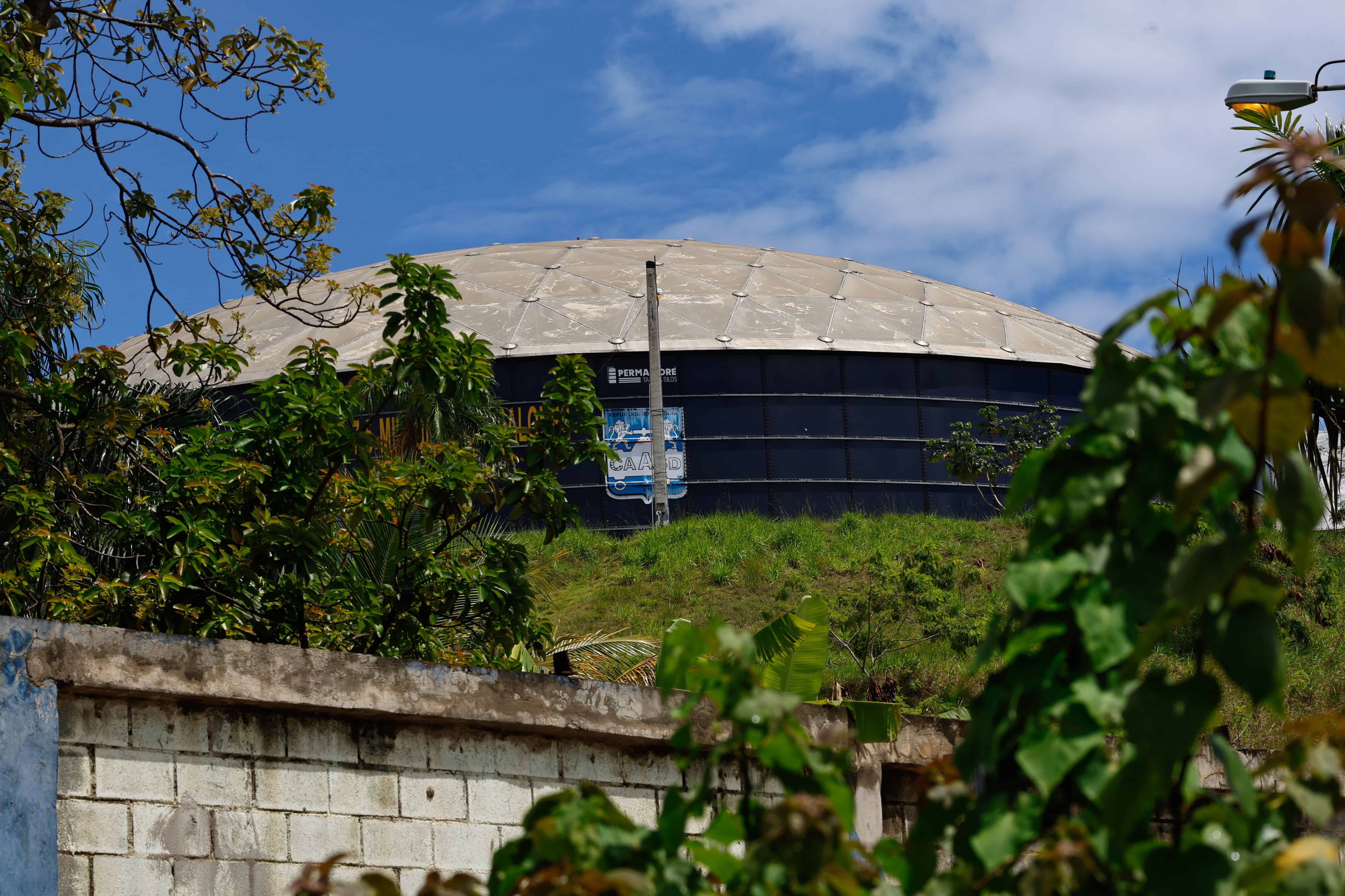 Tanque en San Isidro.