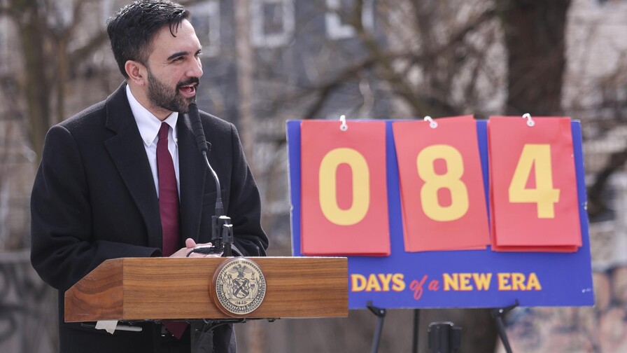 Mamdani conmemora el Día de la Visibilidad Trans: Su existencia está fuera de debate