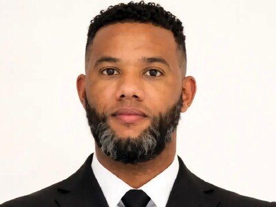 Fiscal acusado de sobornos rechazó autos económicos