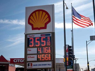 Gasolina supera los US$4 por galón en EE. UU., máximo desde 2022