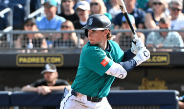 Seattle firma a Colt Emerson por 8 a&ntilde;os y US$ 95 millones, r&eacute;cord para un prospecto antes de debutar