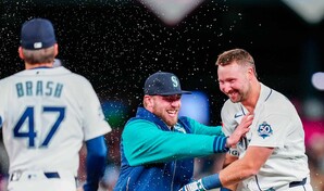 VIDEO | Cal Raleigh deja a los Yankees en el terreno; Luis Castillo sale sin decisi&oacute;n