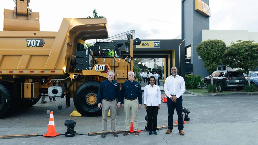 IMCA present&oacute; en Santo Domingo el nuevo cami&oacute;n r&iacute;gido Cat 707