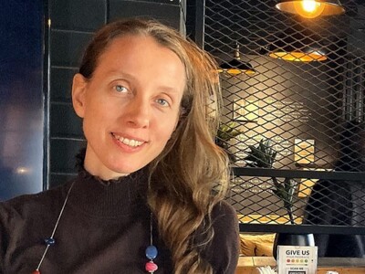 Madre de la periodista de EEUU liberada en Irak espera su regreso