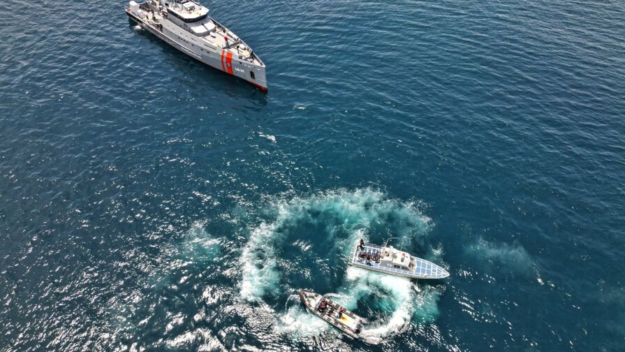 Un barco pesquero de Ecuador desapareció con 19 pasajeros, según familiares Un barco pesquero de Ecuador desapareció con 19 pasajeros, según familiares