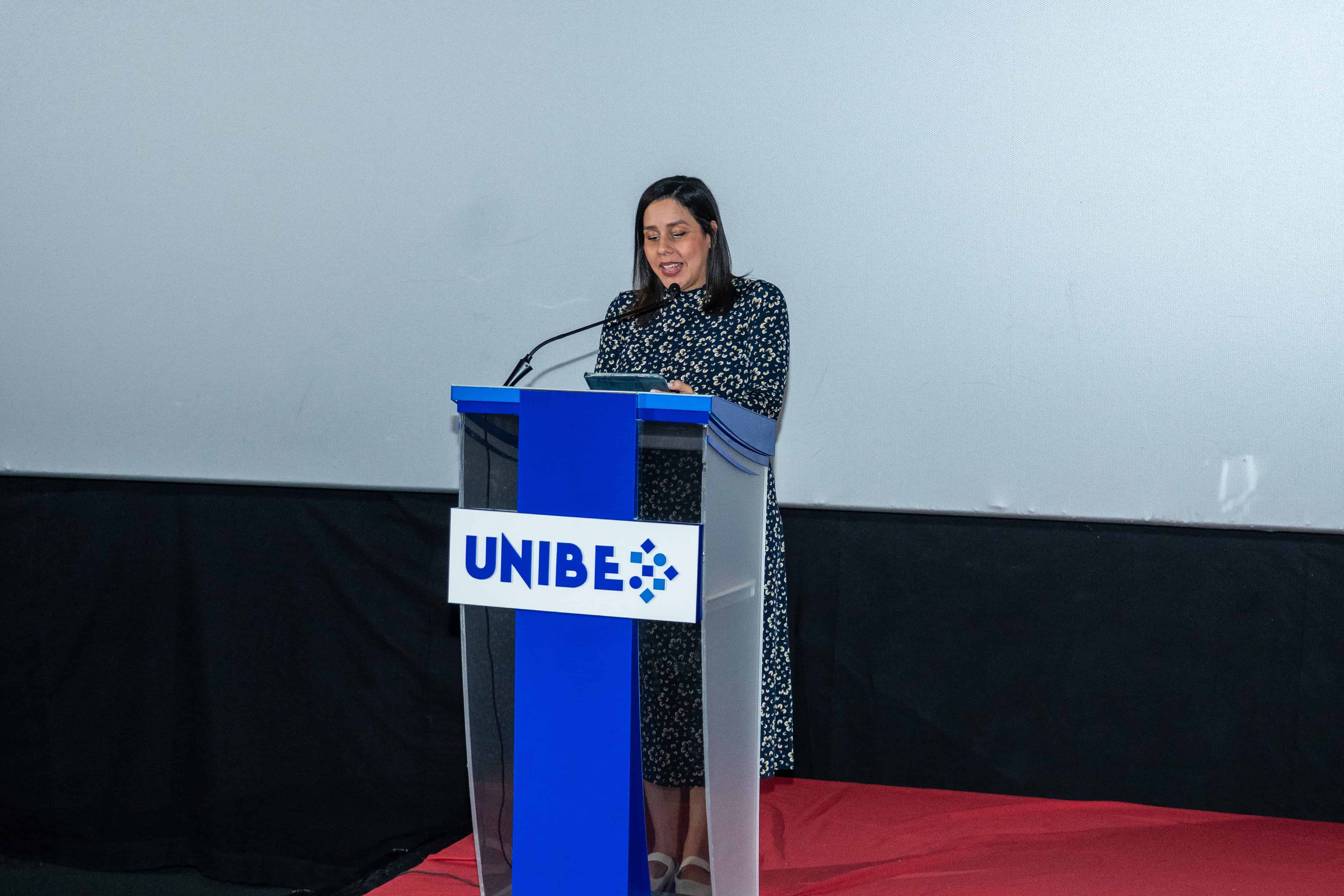 La licenciada Cristina Zapata.