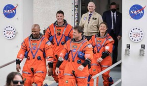 Los astronautas de Artemis II llegan a la plataforma de lanzamiento en Florida