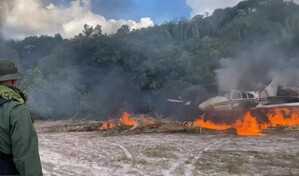 Autoridades de Venezuela destruyen avión vinculado al narcotráfico en región fronteriza