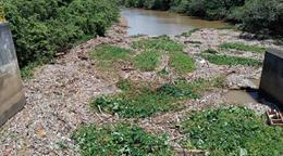 Caasd suspende servicio en acueducto Barrera de Salinidad por acumulaci&oacute;n de desechos