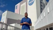 Ingeniero dominicano Michael Guzm&aacute;n participa en el lanzamiento de Artemis II de la NASA