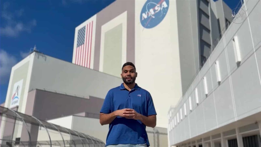 Ingeniero dominicano Michael Guzmán participa en el lanzamiento de Artemis II de la NASA