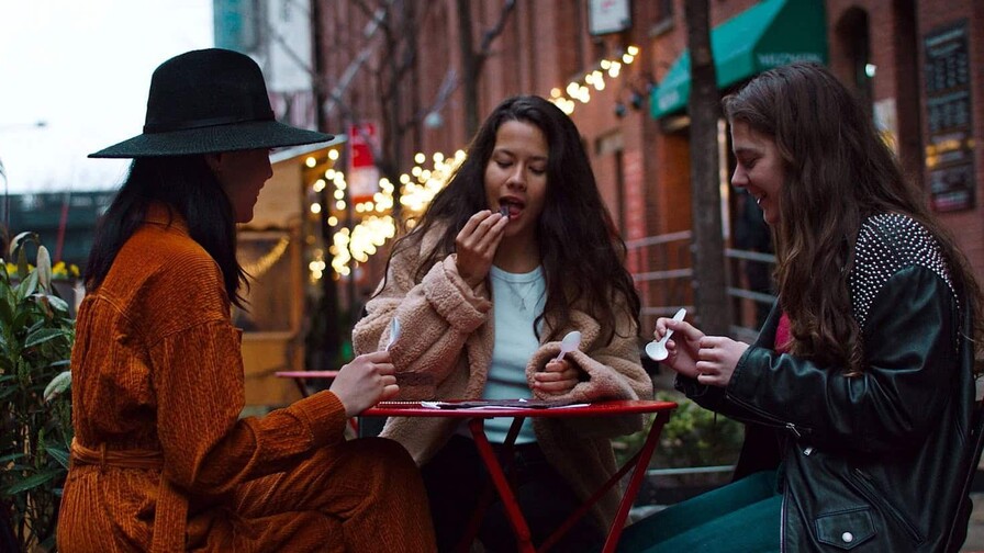 El cacao dominicano conquista Disney+ con la serie documental "Cuentos"