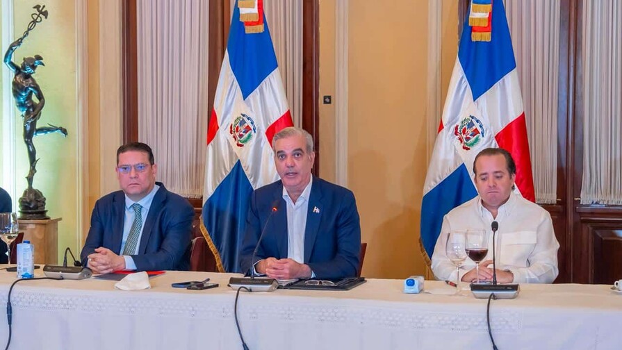 El Gobierno garantiza estabilidad en los precios de la canasta b&aacute;sica