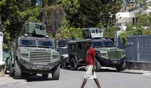 Llega a Hait&iacute; el primer contingente de la nueva fuerza multinacional antipandillas