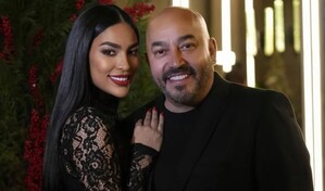 Lupillo Rivera se compromete con la modelo dominicana Taina Pimentel