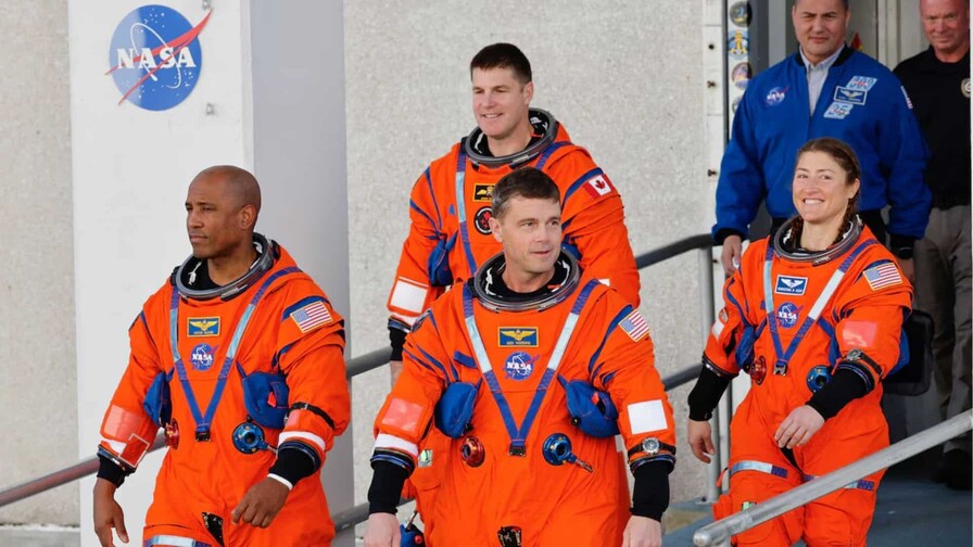 Astronautas ya están a bordo del cohete para histórico lanzamiento a la Luna de Artemis II