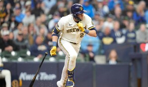 Cerveceros explotan con seis carreras en la octava y vencen a Rays