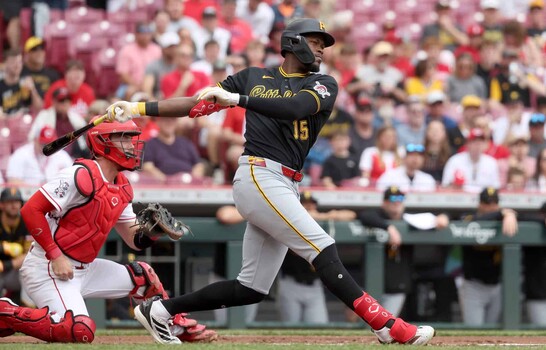 Cruz y Lowe conectan jonrones de 3 carreras en el triunfo de los Piratas