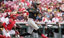 Con par de dobles y un sencillo, Oneil Cruz respalda gran labor de Paul Skenes