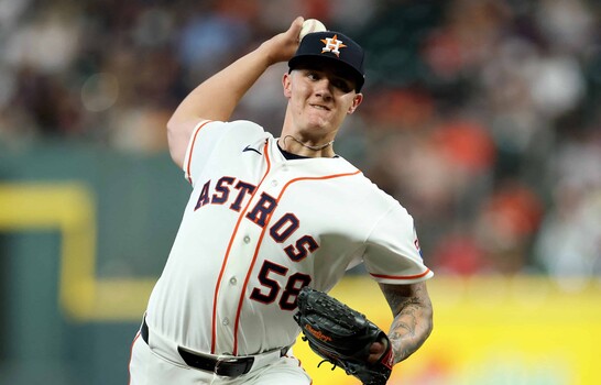 El lanzador Hunter Brown es colocado en lista de lesionados por un esguince en el hombro derecho