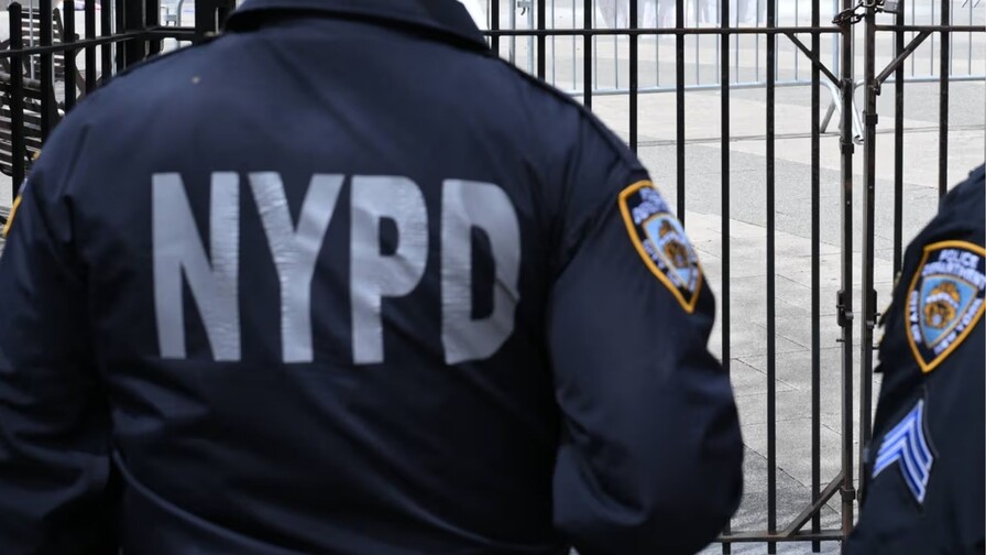 Policía Nueva York investiga muerte de bebé por una bala perdida en una calle de la ciudad