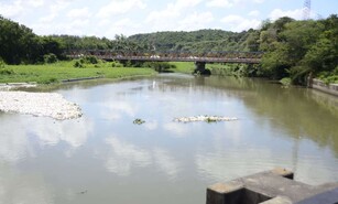 Restringen acceso a 15 balnearios en Santiago por seguridad de vacacionistas