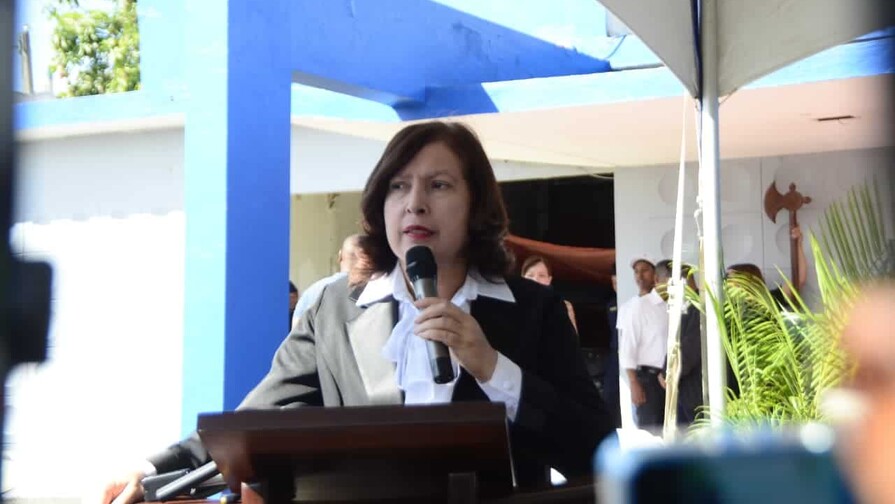 Viceministra de Interior y Polic&iacute;a advierte sobre creciente irrespeto a las normas