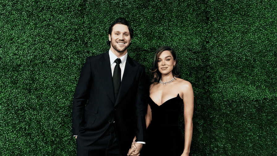 La actriz Hailee Steinfeld se convierte en madre de una niña