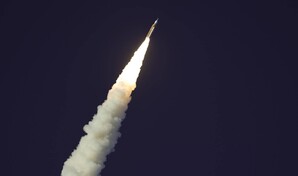 La misión Artemis II sigue su curso pese a experimentar un problema con el inodoro