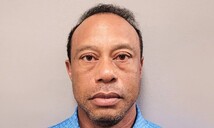 Difunden video de c&aacute;mara corporal del arresto del golfista Tiger Woods