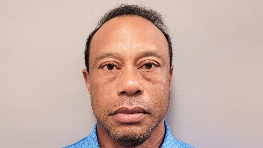 Difunden video de cámara corporal del arresto del golfista Tiger Woods