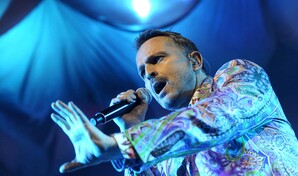 Miguel Bosé cumple 70 años en plena gira por América Latina con su Importante Tour