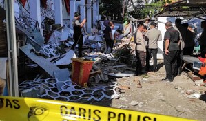 Un muerto por fuerte terremoto en el este de Indonesia