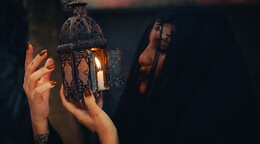 "Catholic-core": la est&eacute;tica de Semana Santa domina a la generaci&oacute;n Z