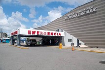 Matan a una mujer y hieren a otra en ataque a tiros en entrada a la Emergencia del Dar&iacute;o Contreras