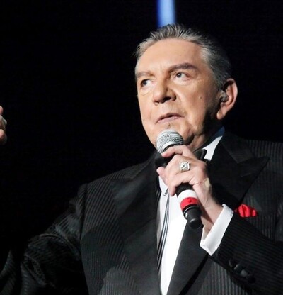 As&iacute; luce Marco Antonio Mu&ntilde;iz a los 93 a&ntilde;os de edad