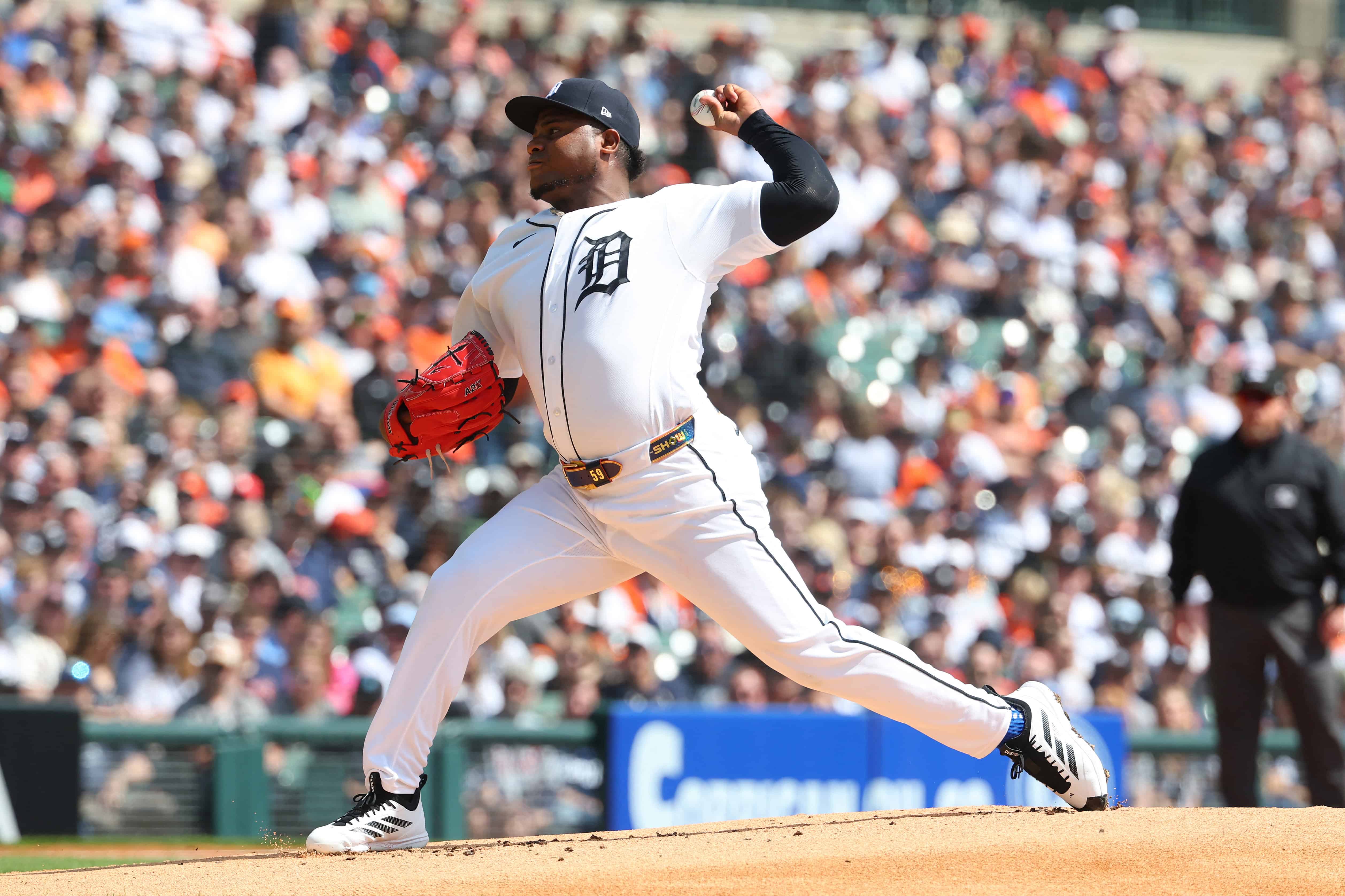 Framber Valdez es bateado libremente y le anotan ocho carreras Framber Valdez es bateado libremente y le anotan ocho carreras