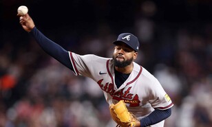 Tras la suspensi&oacute;n, Reynaldo L&oacute;pez busca mantener su brazo efectivo y evitar enfriarse