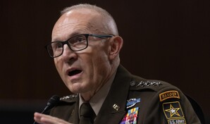 Secretario de Defensa de EE. UU. obtiene la renuncia del jefe del Ejército de Tierra