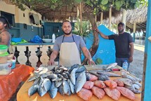 Vendedores de pescado en San Crist&oacute;bal reportan ventas mixtas y precios variados en Viernes Santo