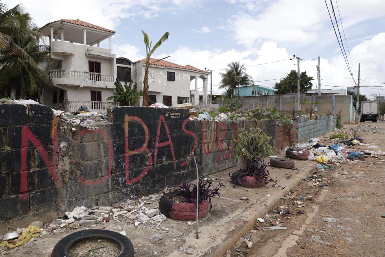 Calle Las Damas, sector Villa Elo&iacute;sa II.