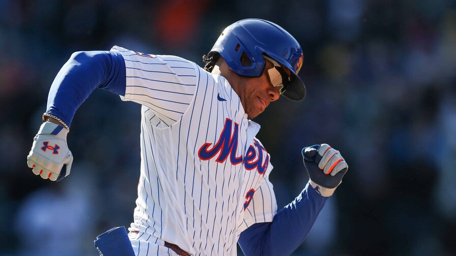 Juan Soto contin&uacute;a recuperaci&oacute;n y ya corre en pr&aacute;cticas, dice el due&ntilde;o de los Mets