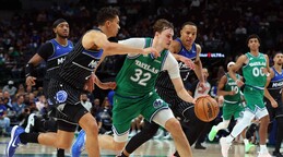 Cooper Flagg lidera el triunfo de Dallas sobre Miami que sigue sin victorias