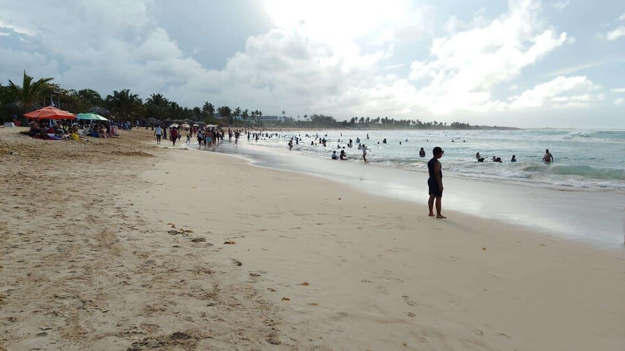 M&aacute;s de 15,000 personas se movilizan en Ver&oacute;n-Punta Cana durante Viernes Santo