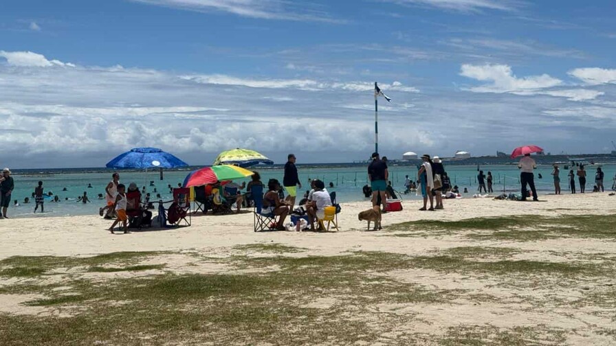 Aumenta afluencia en Boca Chica y Guayacanes este S&aacute;bado Santo