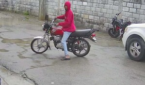 Policía mata en Los Alcarrizos a un joven que buscaba por asaltos a mano armada