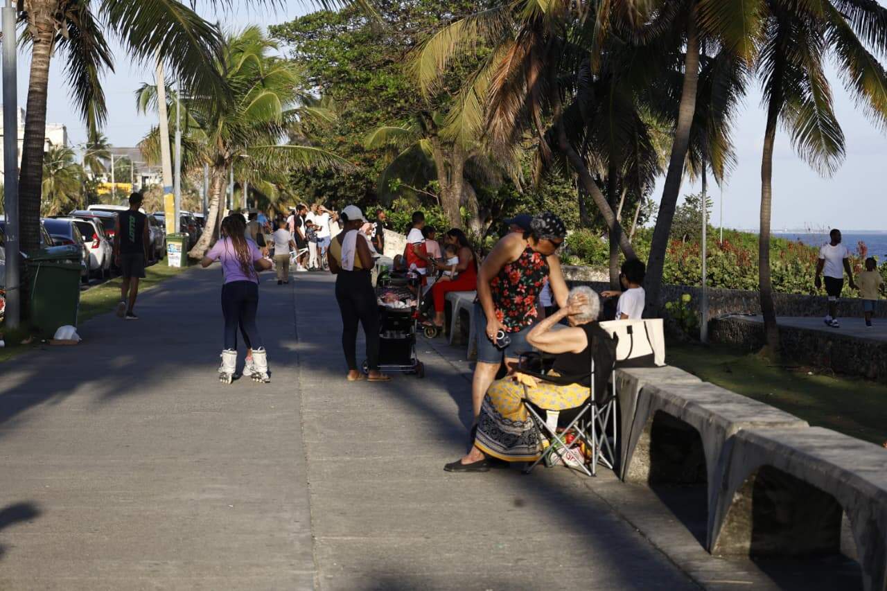 Una tarde tranquila y en familia este Viernes Santo en el Gran Santo Domingo.