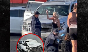 Actriz Tori Spelling sufre un accidente automovil&iacute;stico cuando viajaba con 7 ni&ntilde;os en California